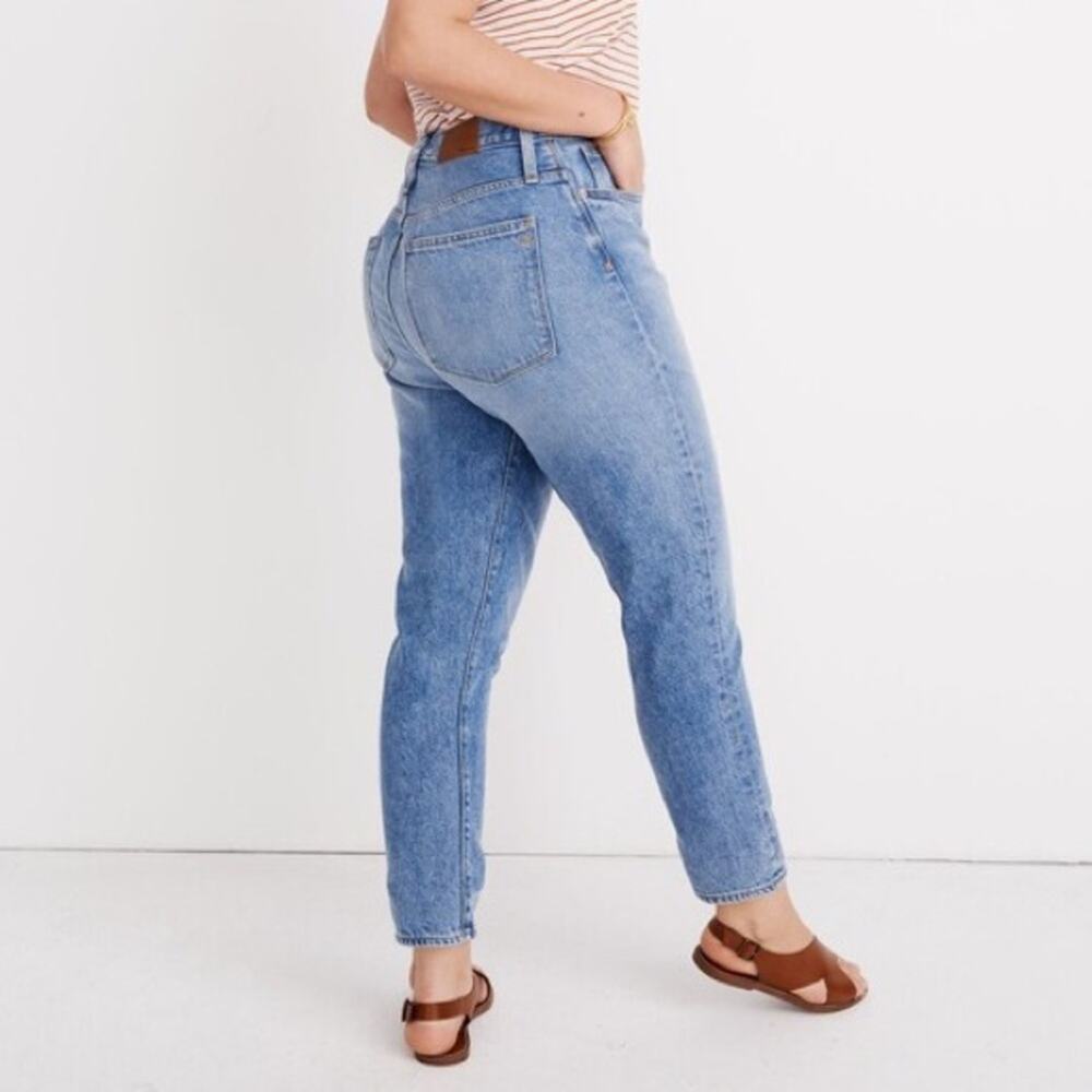 Madewell The Mom Jean 35